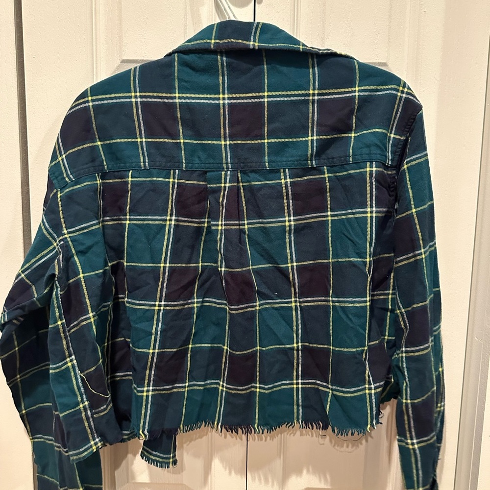 Cropped Flannel - Picture 3 of 3